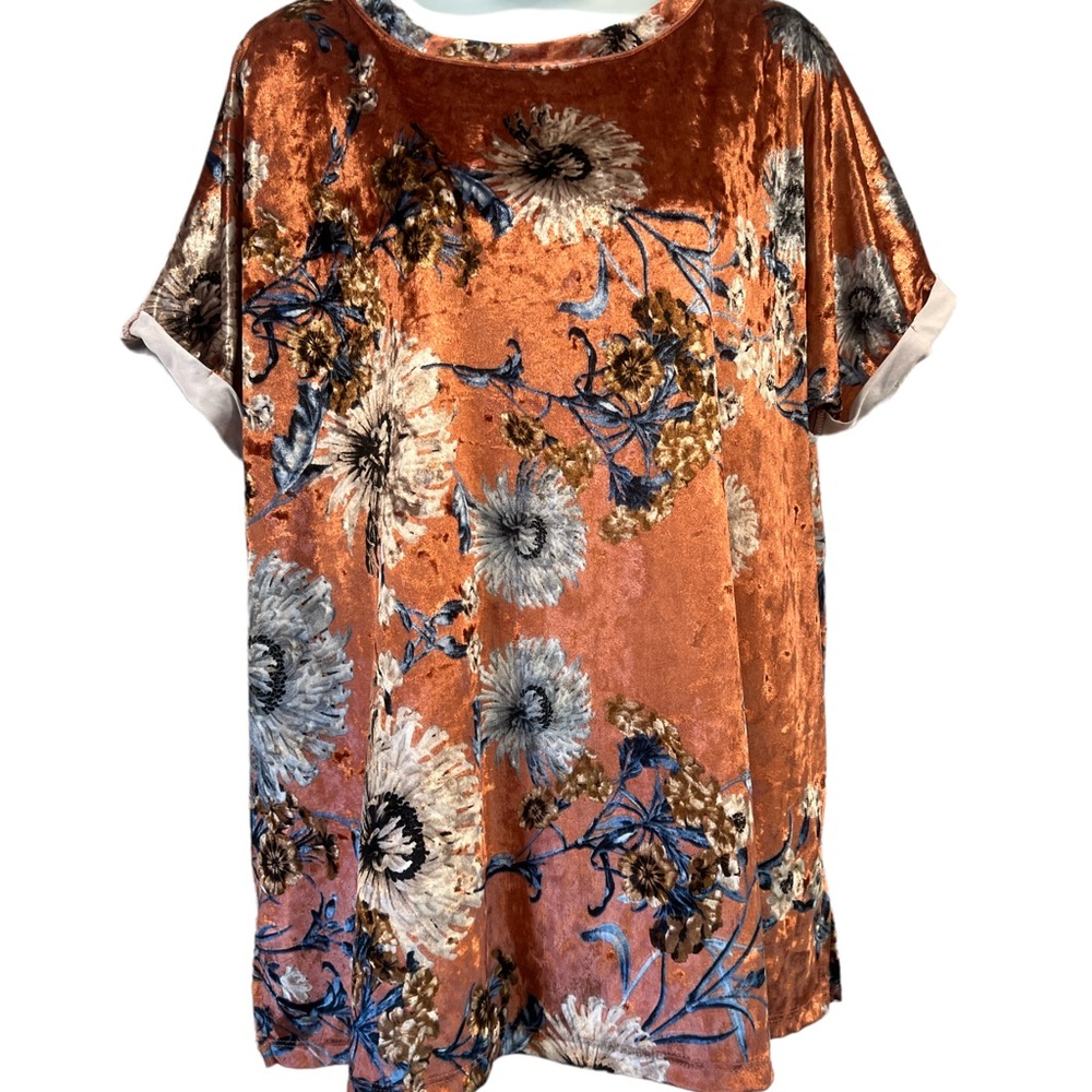 WISHLIST Brand Women’s Crushed Velvet Peach Floral Cuffed Short Sleeve Size S